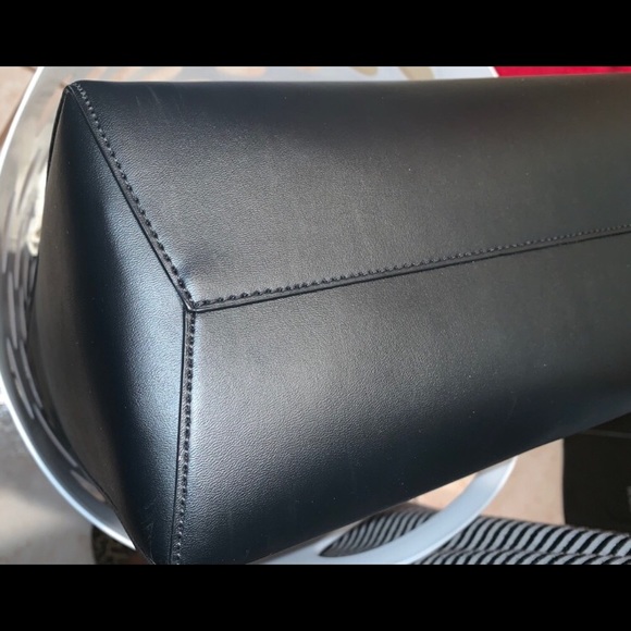 🔺SOLD🔺 J. Crew Carrier Tote Bag - Picture 8 of 8